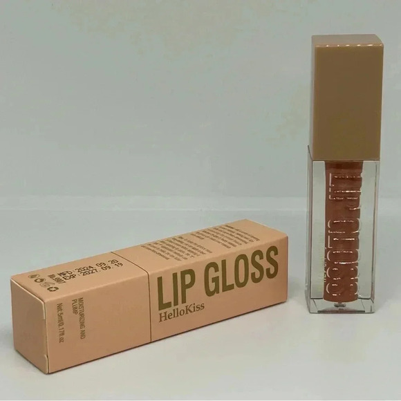 Hello Kiss - Moisturizing and Plumping Ultra Glossy Lip Gloss in Color Topaz - Picture 4 of 6